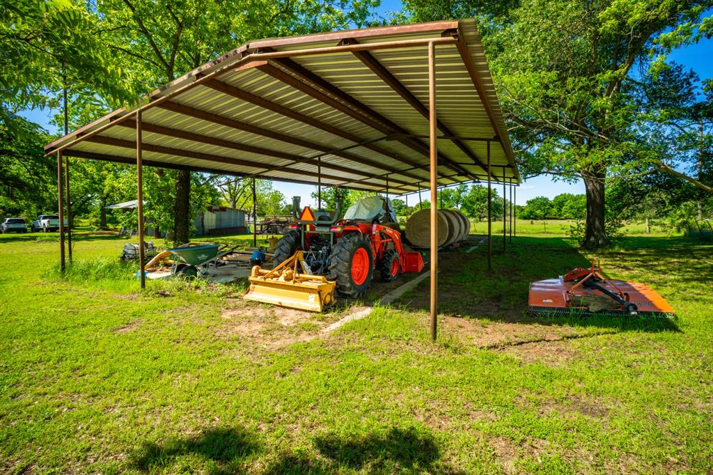 682 Lcr 450 Groesbeck, TX 76642 - Photo 28 of 38 a view of outdoor space