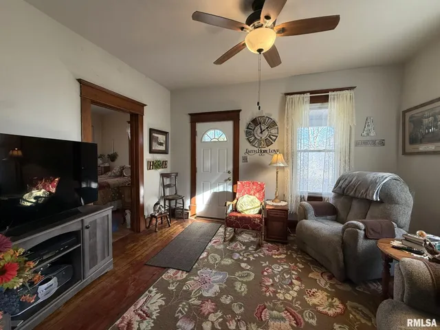 $91,900 | 103 Johnson Pyle Drive, Altona, IL 61414