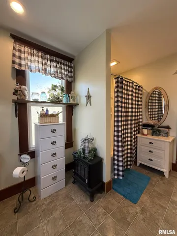 $91,900 | 103 Johnson Pyle Drive, Altona, IL 61414