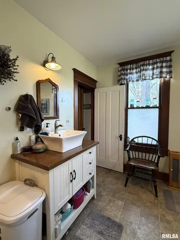 $91,900 | 103 Johnson Pyle Drive, Altona, IL 61414