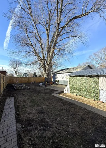 $91,900 | 103 Johnson Pyle Drive, Altona, IL 61414