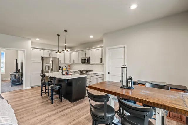 $644,000 | N55-w20134 Magnolia Lane, Menomonee Falls, WI 53051