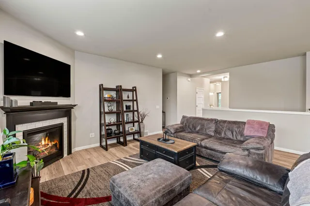 $644,000 | N55-w20134 Magnolia Lane, Menomonee Falls, WI 53051