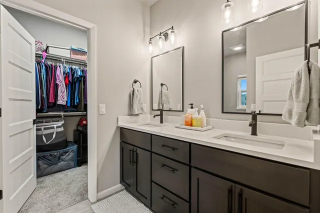 $644,000 | N55-w20134 Magnolia Lane, Menomonee Falls, WI 53051