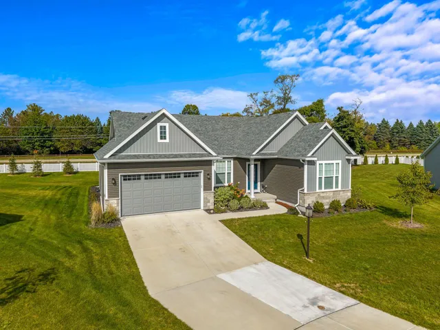 $644,000 | N55-w20134 Magnolia Lane, Menomonee Falls, WI 53051