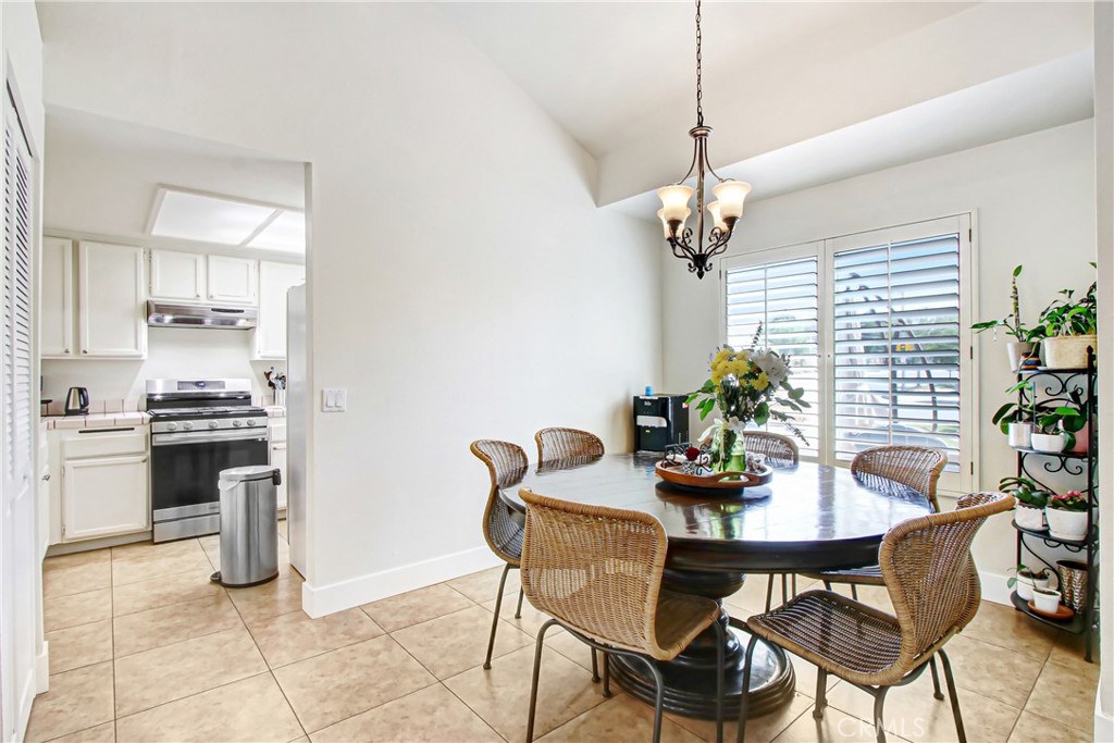 6710 Pilgrims Court Rancho Cucamonga, CA 91701 - Photo 5 of 25