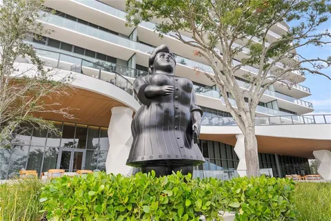 $2,700,000 | 3101 Bayshore Boulevard, Unit 1402, Tampa, FL 33629