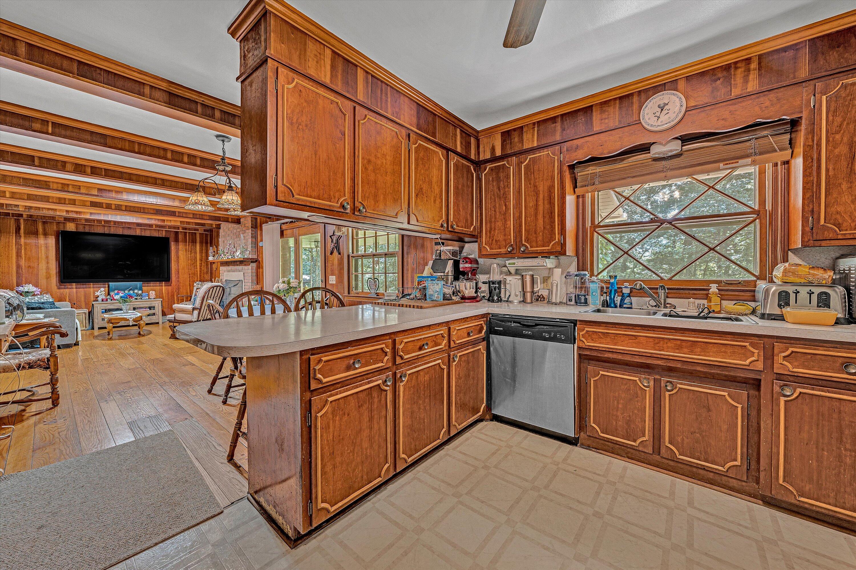 315 Cornell Road Rocky Mount, VA 24151 - Photo 6 of 29 08-DSC00106