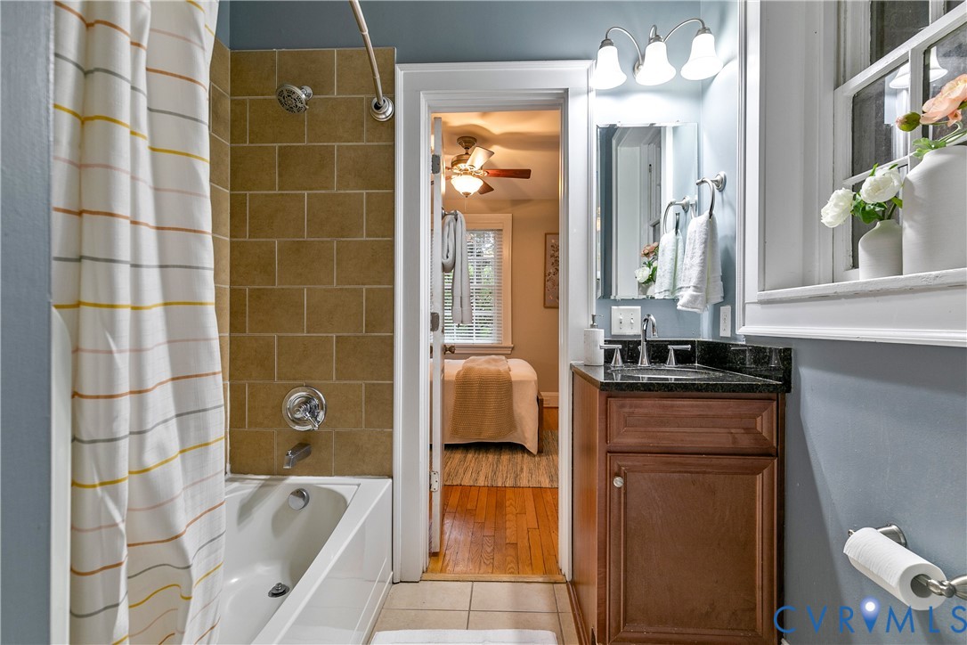 601 Roseneath Road, Unit U1 Richmond, VA 23221 - Photo 24 of 36 Bathroom featuring a shower-over-tub combination w