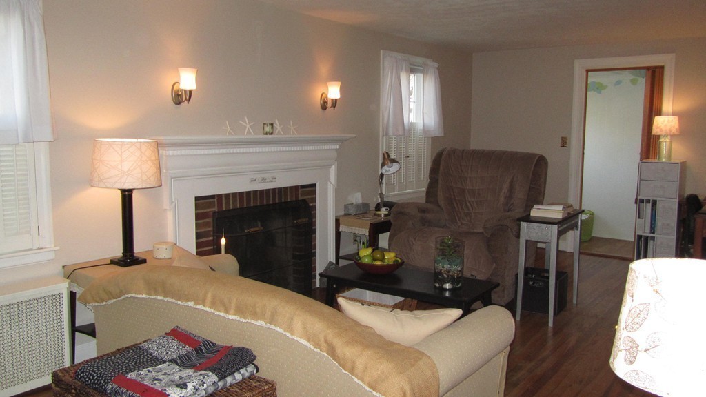 3 Chatham Village Road Worcester, MA 01606 - Photo 7 of 29 Gallery Image 7