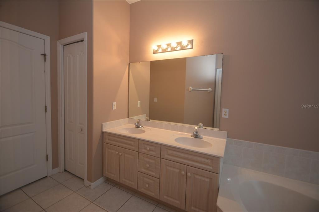 3 Senora Court Palm Coast, FL 32164 - Photo 34 of 43