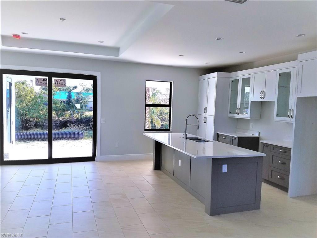 2902 47th Terrace Southwest Naples, FL 34116 - Photo 4 of 13 Gallery Image 4