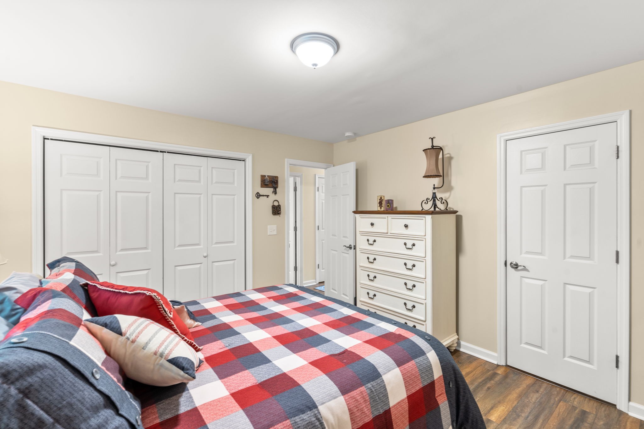 3779 Raleigh-Elam Road Santa Fe, TN 38482 - Photo 25 of 63 a bedroom with a bed and a closet