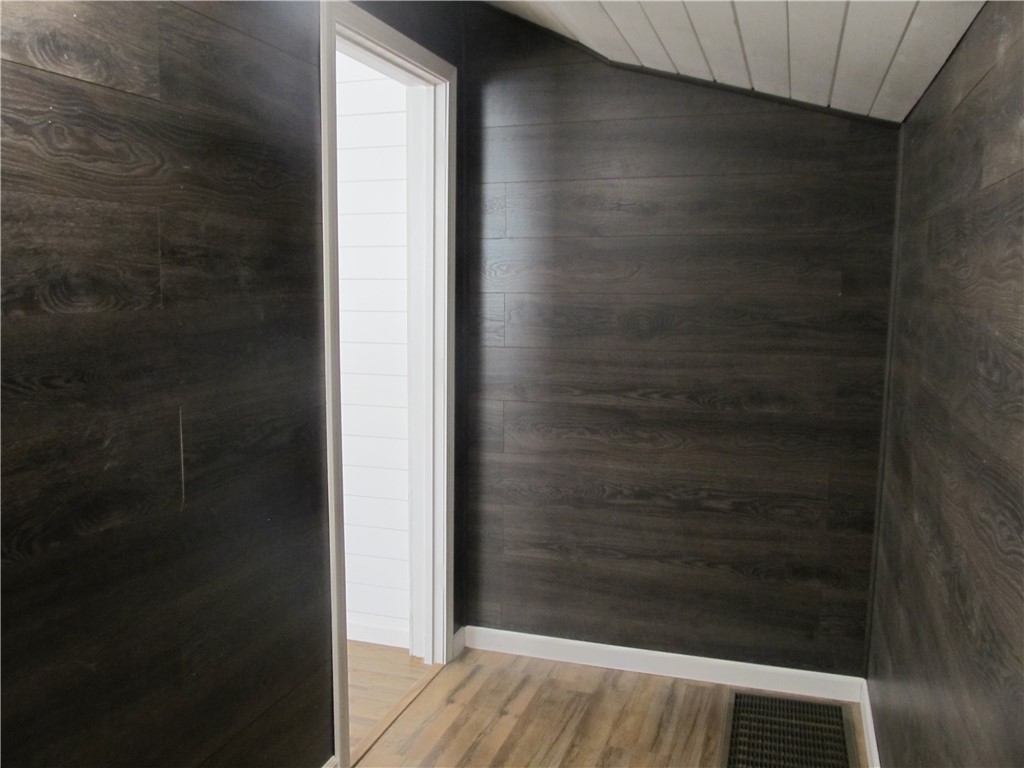 307 Cole Road Townville, SC 29689 - Photo 14 of 16 Laundry room with extra space for an office or cra