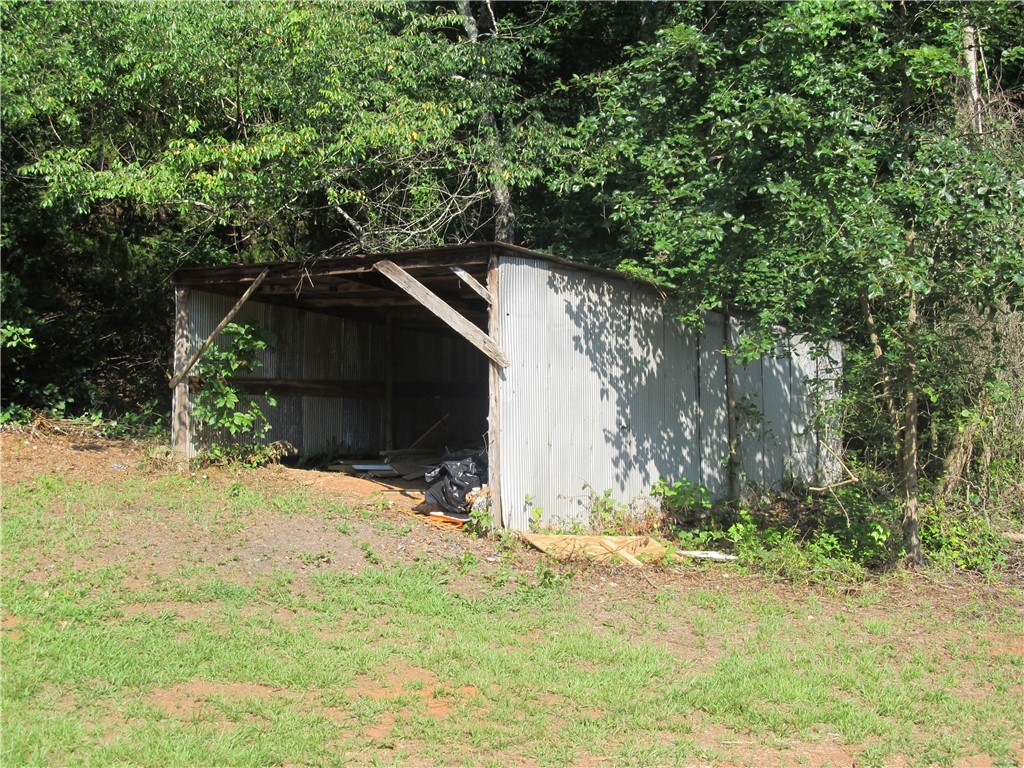 307 Cole Road Townville, SC 29689 - Photo 16 of 16 Old storage building needs some "love".