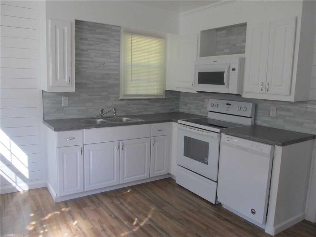 307 Cole Road Townville, SC 29689 - Photo 2 of 16 Brand new kitchen