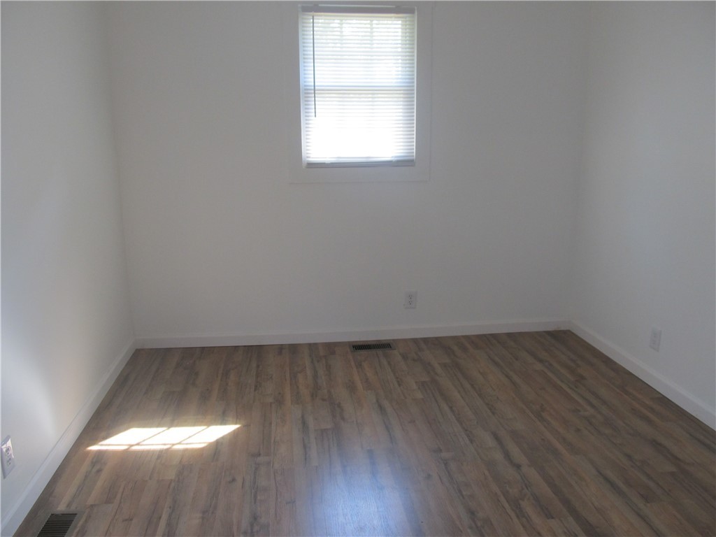 307 Cole Road Townville, SC 29689 - Photo 10 of 16 Bedroom with gorgeous laminate floors!