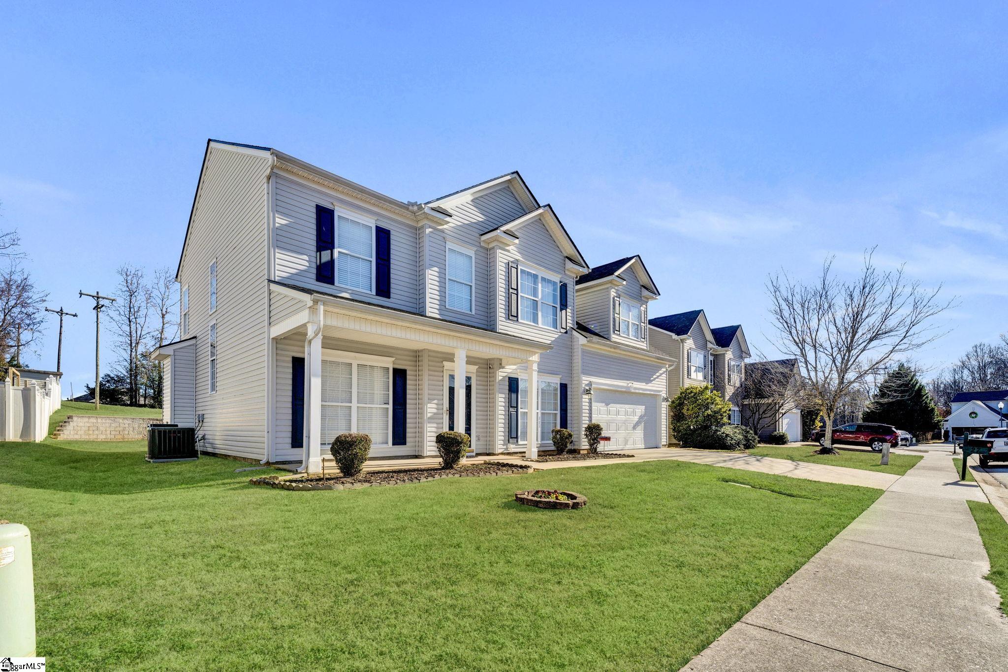 27 Irish Moss Court Simpsonville, SC 29680 - Photo 3 of 36