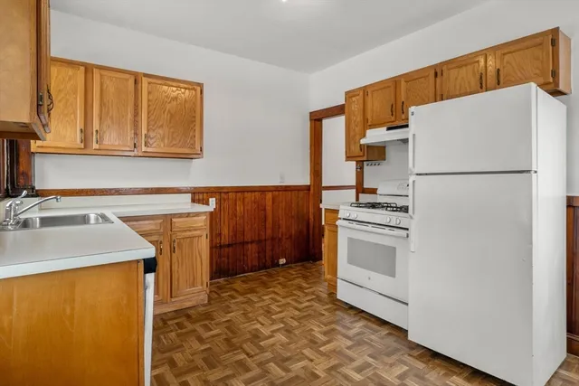 $2,650 | 370 Grove Boston Ma, Unit REAR, Boston, MA 02132