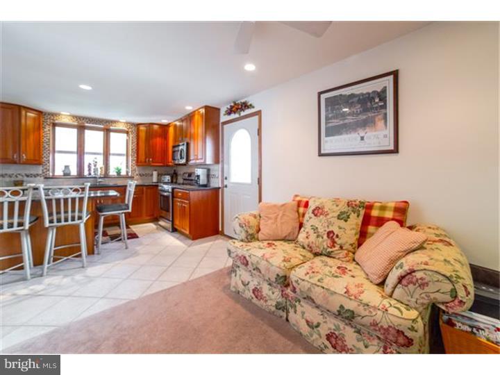 623 Rutledge Avenue Folsom, PA 19033 - Photo 11 of 25 Gallery Image 11