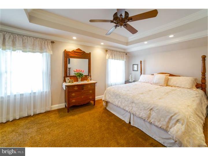 623 Rutledge Avenue Folsom, PA 19033 - Photo 17 of 25 Gallery Image 17