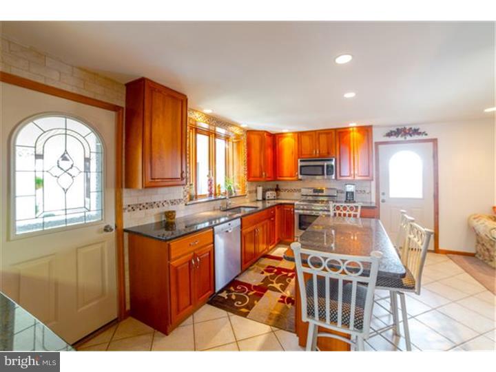 623 Rutledge Avenue Folsom, PA 19033 - Photo 8 of 25 Gallery Image 8