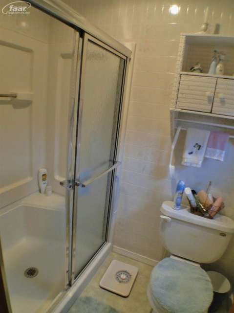 765 Huntington Road Grand Blanc, MI 48439 - Photo 14 of 22 20397246-13.JPG