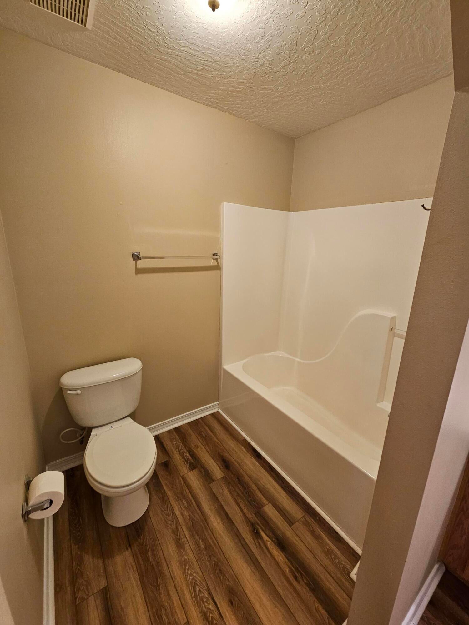 8409 Rynes Circle Navarre, FL 32566 - Photo 25 of 31 Gallery Image 25