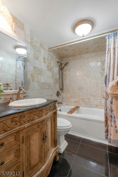 1203 River Road, Unit 19K Edgewater, NJ 07020 - Photo 16 of 26