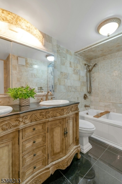 1203 River Road, Unit 19K Edgewater, NJ 07020 - Photo 17 of 26