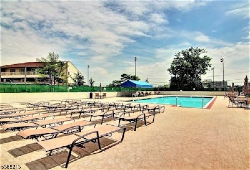 1203 River Road, Unit 19K Edgewater, NJ 07020 - Photo 23 of 26