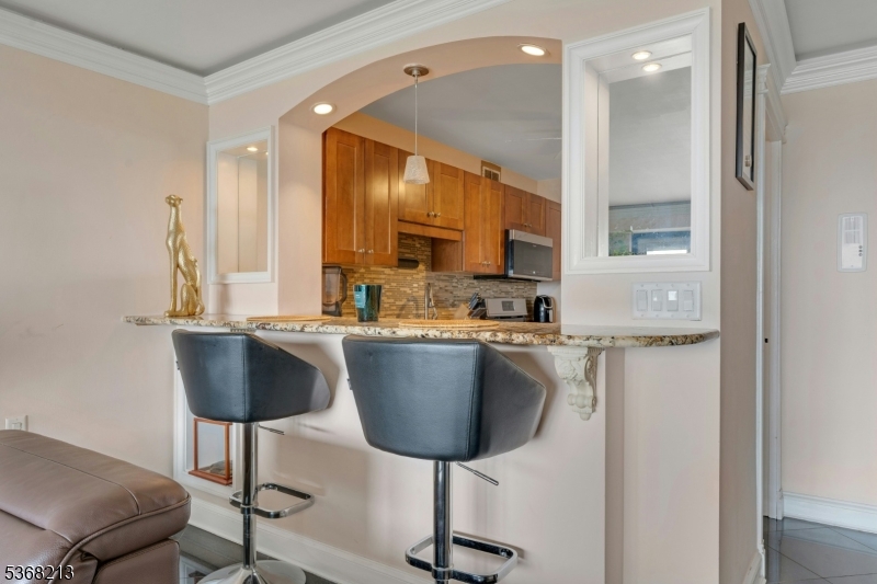 1203 River Road, Unit 19K Edgewater, NJ 07020 - Photo 5 of 26