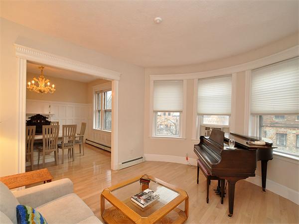 12 Kilsyth Road, Unit 4 Brookline, MA 02445 - Photo 1 of 10