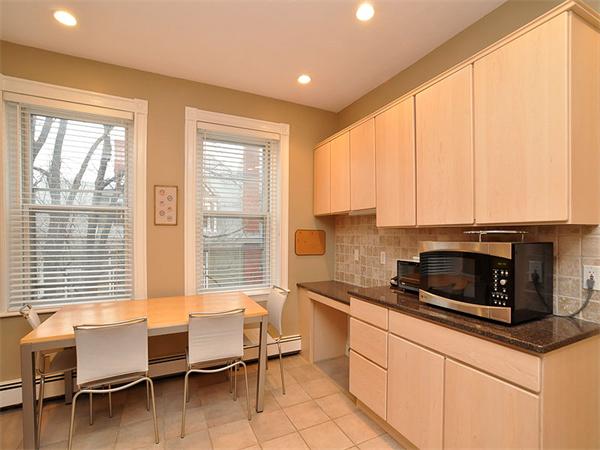 12 Kilsyth Road, Unit 4 Brookline, MA 02445 - Photo 4 of 10