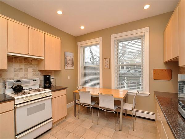 12 Kilsyth Road, Unit 4 Brookline, MA 02445 - Photo 5 of 10