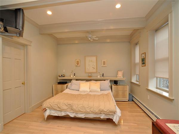 12 Kilsyth Road, Unit 4 Brookline, MA 02445 - Photo 7 of 10