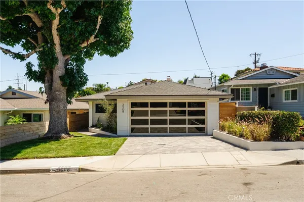 $3,000,000 | 3508 Maple Avenue, Manhattan Beach, CA 90266