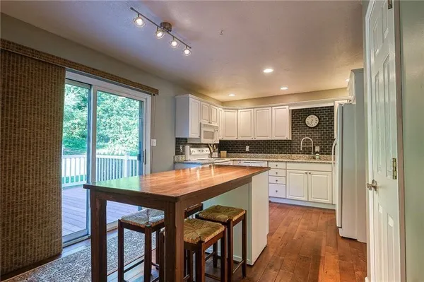 $319,900 | 127 Fairway Landings Drive, Canonsburg, PA 15317