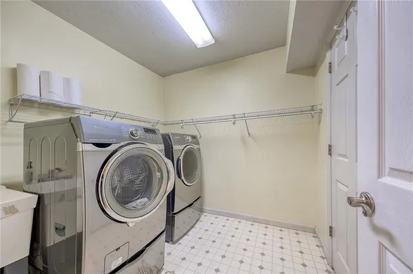 $319,900 | 127 Fairway Landings Drive, Canonsburg, PA 15317