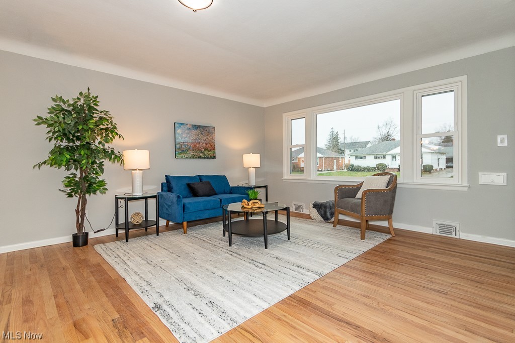 1619 Chelmsford Road Cleveland, OH 44124 - Photo 3 of 38 Gorgeous living room with beautiful refinished wood floors