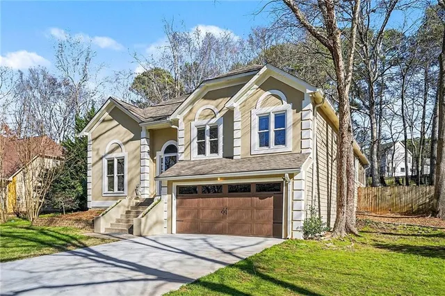 $435,000 | 911 Brookmont Dr S West, Marietta, GA 30064