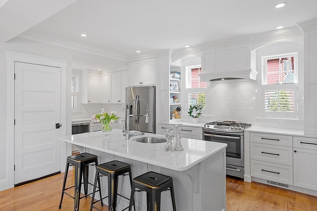 40 Pine Street Concord, MA 01742 - Photo 9 of 31