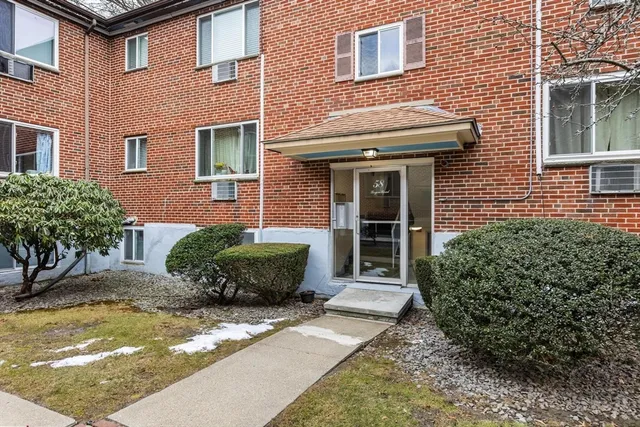 $349,900 | 58 Bryon Road, Unit 6, Boston, MA 02467