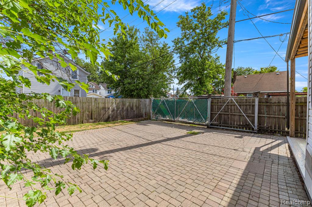 8889 Lane Street Detroit, MI 48209 - Photo 32 of 38