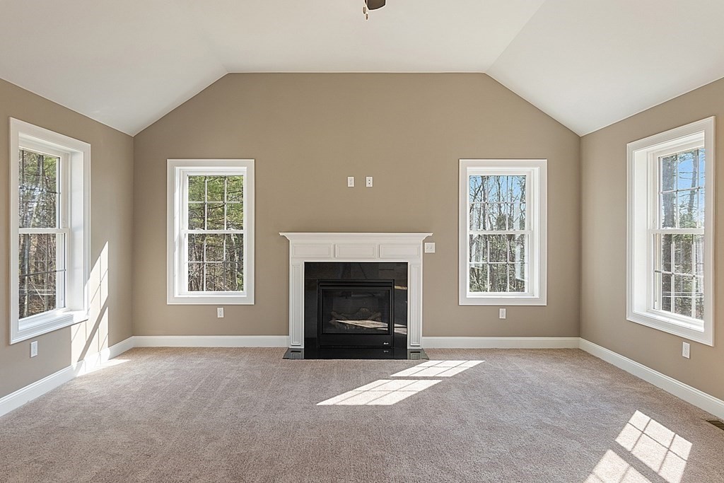 65 McIntire Road Fitchburg, MA 01420 - Photo 12 of 39 Gallery Image 12
