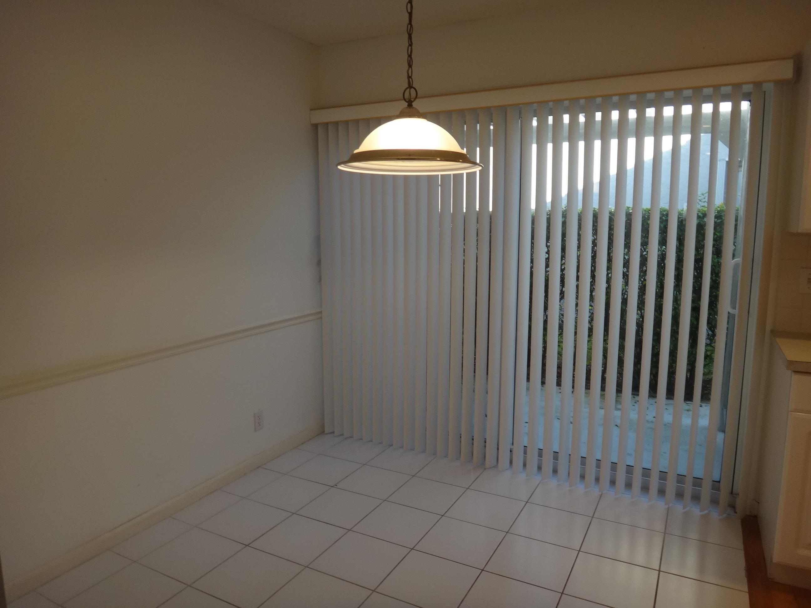5651 Pinecrest Circle Boca Raton, FL 33433 - Photo 5 of 21 DSC08362