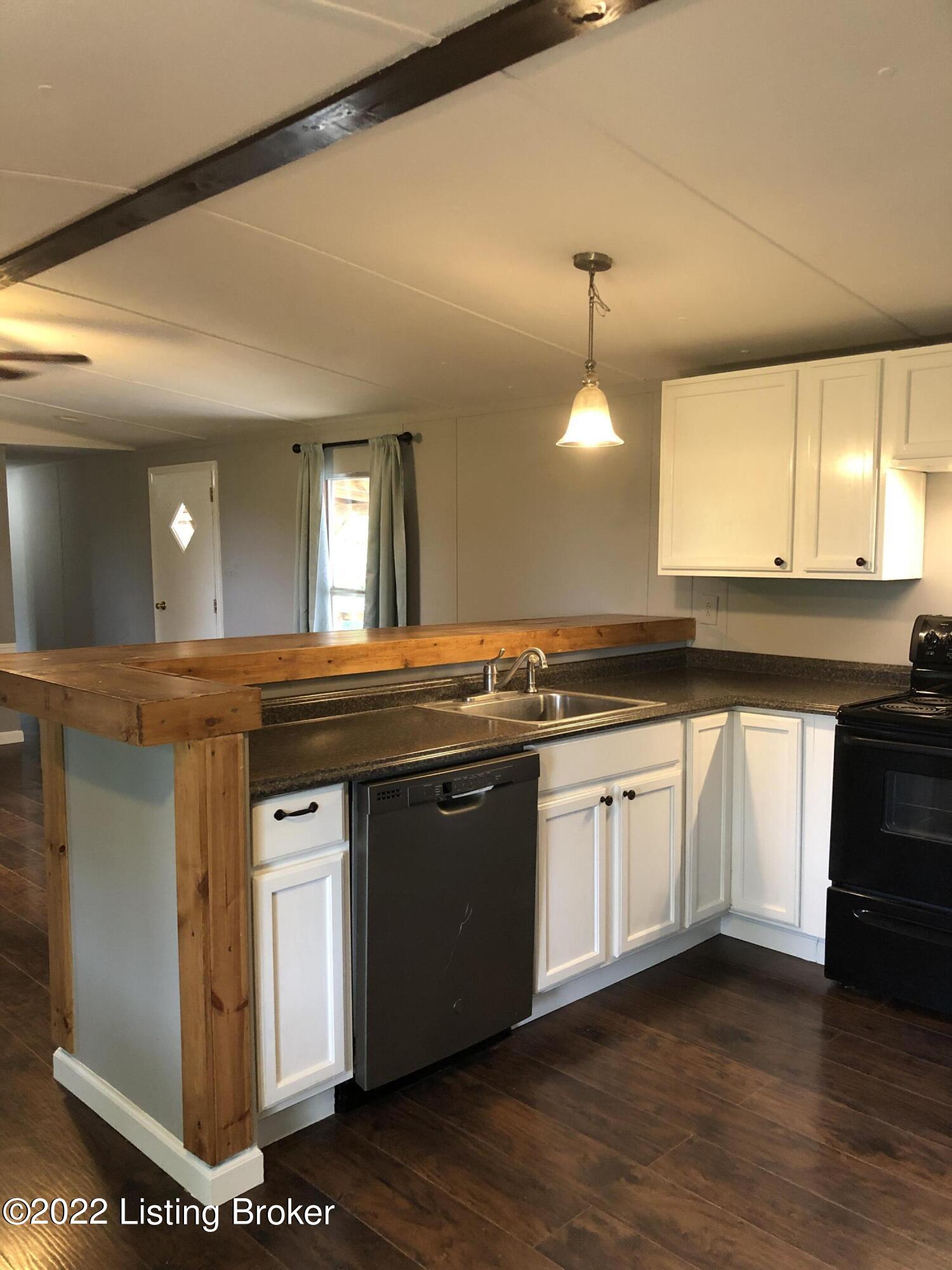 1088 Gilgal Road Turners Station, KY 40075 - Photo 6 of 30 2E295663-9E61-4DDE-ACDD-AFF11E1A8BD4