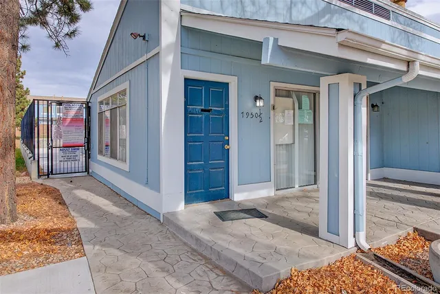a view of an entryway of house