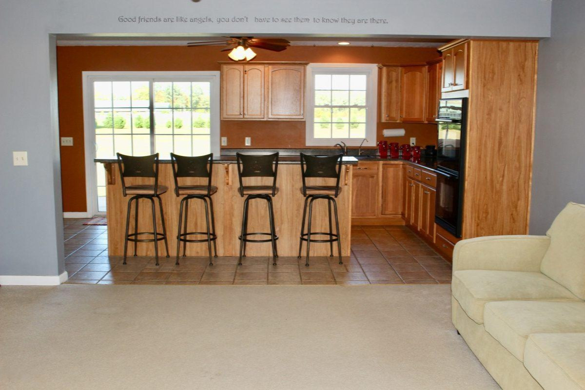 20918 State Line Road Edwardsburg, MI 49112 - Photo 5 of 21 5