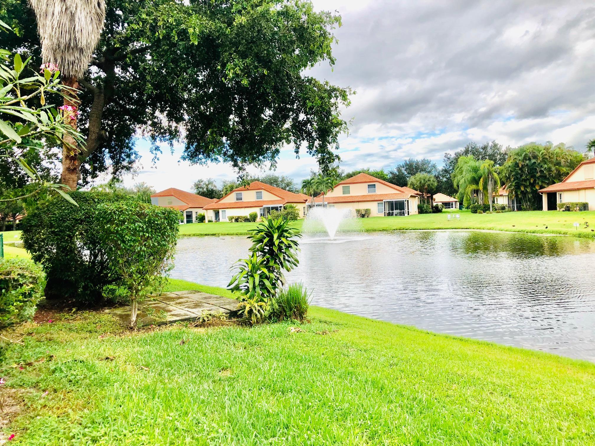 1086 Via Jardin Riviera Beach, FL 33418 - Photo 15 of 15 veiw